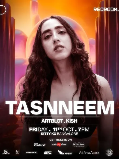 Supporting the talented Tasnneem at Kitty Ko for another Redroom Friday. Her unique sound always draws a great crowd.