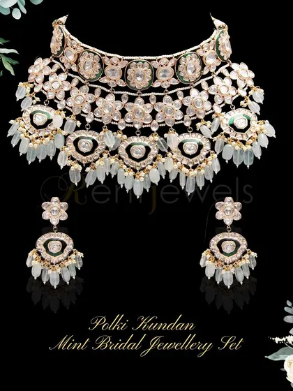Another look at my beautiful Polki Kundan mint green bridal jewelry set. The combination of mint enamel, Kundan, and delicate beads makes this a truly adorable piece.