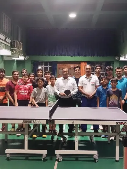 The BNM TT family posing with Prof. Eishwar N Maanay after the inauguration of our new Stag table.