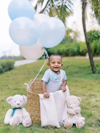Another happy customer in my hot air balloon prop. The smiles I get during these moments are absolutely priceless. It's a fun and unique way to mark a first birthday.