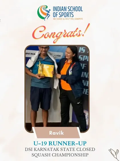 Ravik receiving his award for becoming the U-19 runner-up at the DSI Karnataka State Closed Squash Championship. His performance at a senior junior level was exceptional.