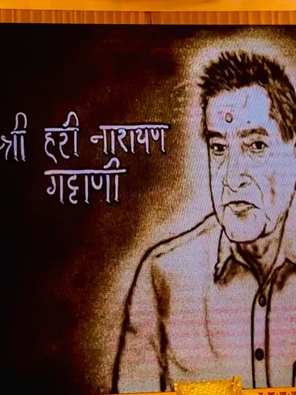 A close-up of the sand art tribute to Shri Hari Narayan Gattani. Creating portraits that honor the memory and legacy of loved ones is a deeply meaningful part of my work.