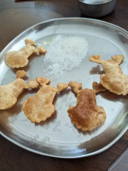 It's not just for cookies! One of our creative clients used the reindeer cutter to make these amazing custom-shaped pooris. It shows how versatile our 3D printed creations can be.