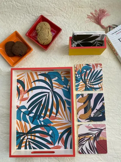 This arrangement shows how the coasters can be neatly stored in their holder when not in use.