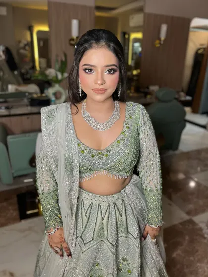 A beautiful soft and sweet celebrity glam look. This is perfect for someone who wants to look elegant and sophisticated.