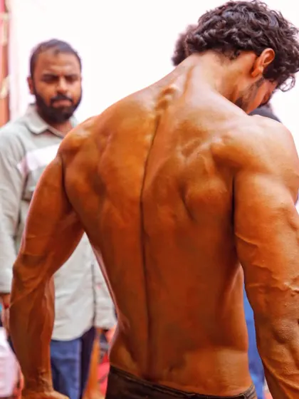 A detailed shot of my back conditioning. Building a thick and defined back is a process that requires specific exercises and consistent effort.