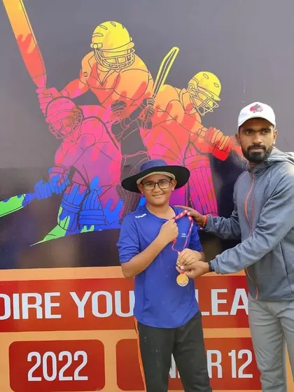 Ayan Khandelwal with his Best Bowler medal. A great achievement for the young cricketer.