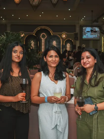 I watched the room fill up not just with people, but with laughter and easy banter. A corporate evening that didn’t feel corporate at all, where agendas were forgotten and the vibe was simply enjoyed.