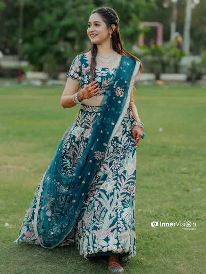 I believe every bride deserves to feel beautiful. This collection features more of the stunning bridal portraits I've had the pleasure of taking.