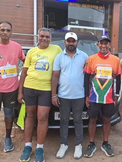 The support crew is the backbone of any successful ultra. Here, our runners pose with their crew chief during a stop on the Deccan 200 Miler.
