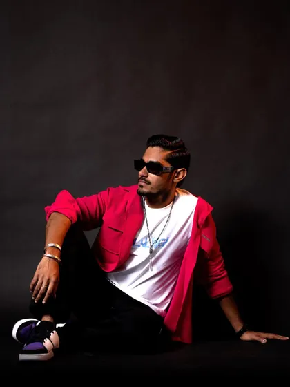 It was super fun styling YouTuber Amit Sharma, "The Indian Unboxer." We created a range of cool, casual looks, including this one with a vibrant patchwork jacket, reflecting his energetic personality.