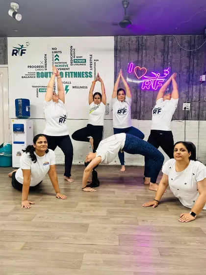 A beautiful display of different asanas in one frame, from Chakrasana (Wheel Pose) to Vrikshasana (Tree Pose). Our classes celebrate the diversity of yoga and what every unique body can achieve.