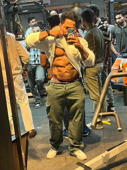 An ab check. The best warrior is never angry.
