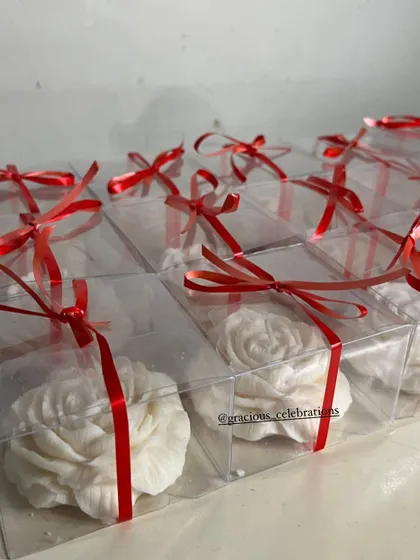 Our peony-shaped candles in clear box packaging. They are a perfect, elegant gift for any occasion.