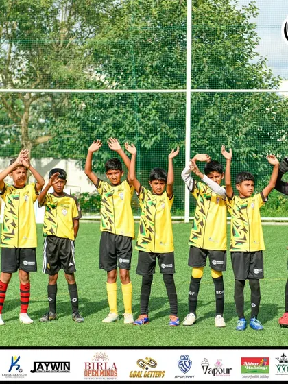 The opposing team lined up for the U13 MDL Final.