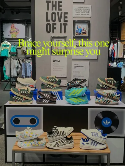A look at the full display of custom sneakers I created for the Adidas event in Pune. The collection features a range of styles and colors, showcasing the creative possibilities of live sneaker art.