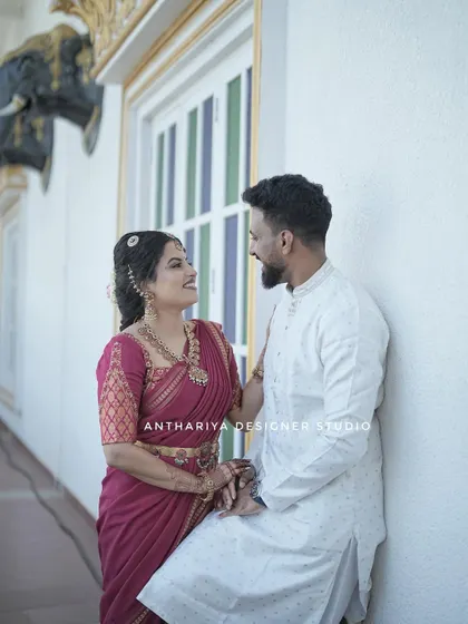 Another beautiful shot of the couple, their happiness is truly infectious.