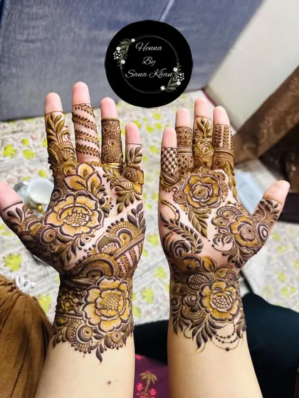 A stunning floral design with a mix of bold and delicate flowers. The shading and fine-line work are highlighted in this beautiful shot.