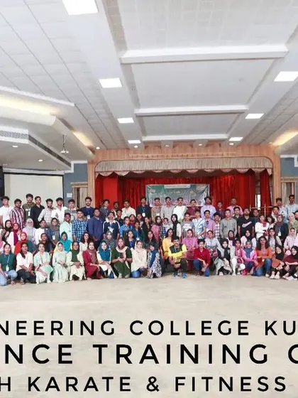 A large group photo from the Defence Training Camp held at MES Engineering College, Kuttipuram. It was an honor to train so many enthusiastic participants.