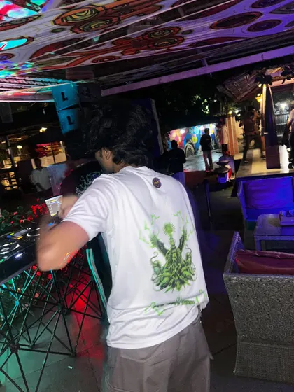 Spinning at Pebble, one of my happy places. The unique, earthy vibe of this venue always inspires a special kind of Indo Techno and organic house set.