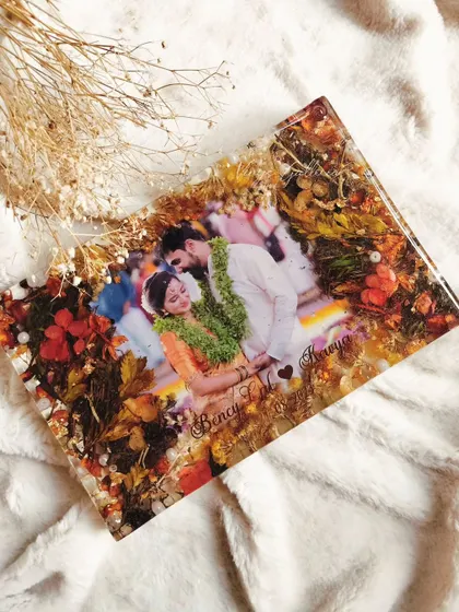 Another view of the Tulsi varmala preservation, a beautiful and vibrant frame that enchants the heart.