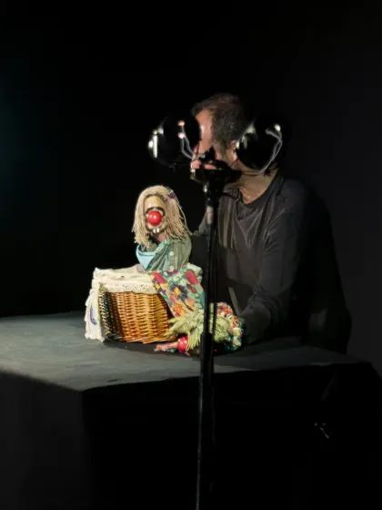 A puppeteer from Spain's 'Life (VIDA)' creates a tender moment with simple yet expressive hand puppets. This highlights the power of non verbal storytelling, a universal language that connects with audiences everywhere.