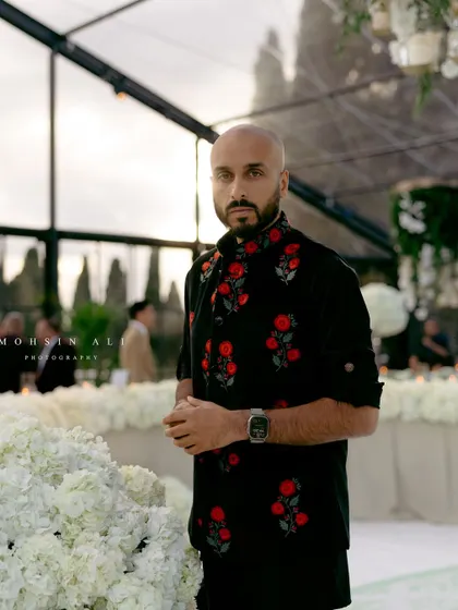 Dressed for a reception in Tuscany. My work takes me to beautiful places, and I always make sure to connect with the amazing creative partners and photographers on site.