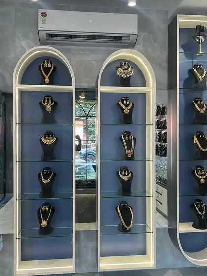 Our arched display cases are designed to highlight each jewellery set. The built-in lighting ensures you can see the intricate details and sparkle of every piece in our collection.