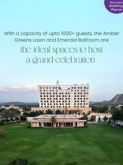 With a capacity of up to 1000 guests, the Amber Greens Lawn and Emerald Ballroom at DoubleTree Jaipur are ideal for a grand celebration.