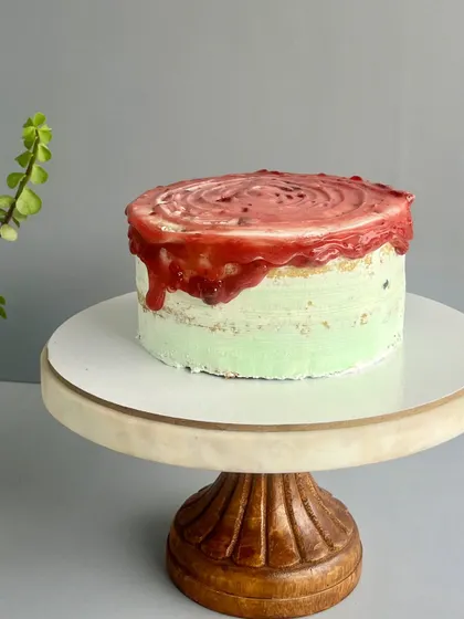 This Raspberry Basil Naked Cake is one of my most surprising flavor combinations. A soft basil vanilla sponge is layered with white chocolate cream and a tangy raspberry compote. It’s fresh, light, and absolutely delicious.