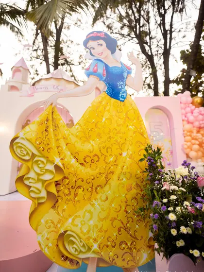 Life-sized character cutouts, like this beautiful Snow White, are a fantastic way to bring a theme to life. They make for great photo opportunities and add a touch of familiar magic for the kids.