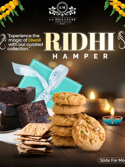 The 'Ridhi Hamper' is a perfectly curated box of our bestsellers. It features our fudgy brownies, crunchy cookies, and savoury crackers, making it an ideal and accessible gift for anyone.