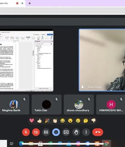 Here is a look inside one of my online resume coaching sessions. I work directly with students and professionals to transform their experience into a compelling story on paper. We focus on practical, honest feedback to ensure your resume stands out to recruiters and opens doors to new opportunities.