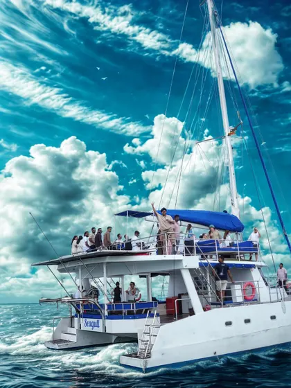 Another shot from the corporate offsite in Sri Lanka. Hosting on a yacht in the middle of the ocean shows my ability to adapt to any environment and deliver a unique event, no matter the location.