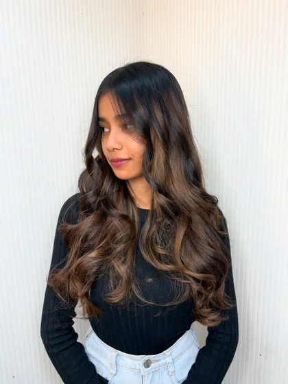 A close-up of the beautiful blend of colors in this balayage style.