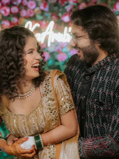 The most beautiful moments are the unscripted ones. The sound of pure, uninhibited laughter between Shivani and Anubhav is what makes a wedding story truly come alive. I live for capturing this kind of joy.