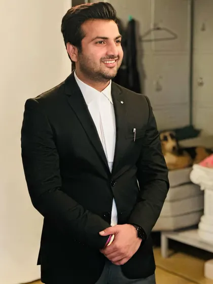 A candid professional portrait. I strive to be a lawyer who is both determined and thoughtful.