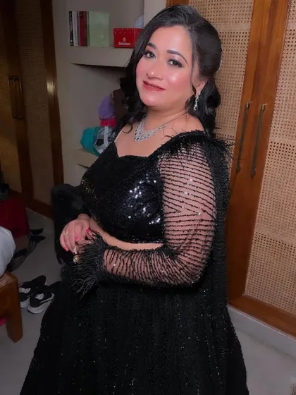 A happy client, ready to head out to her event. The makeup is glamorous yet feels comfortable and light on the skin.