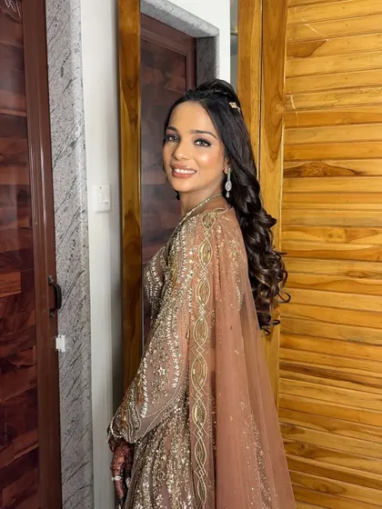 She looks absolutely radiant and ready to celebrate her brother's sangeet.