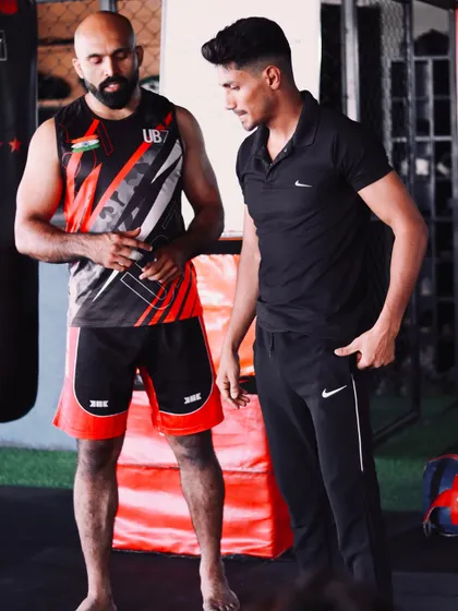 Coaching is a dialogue. I spend time one on one with participants to answer their questions and provide personalized feedback during the seminar.