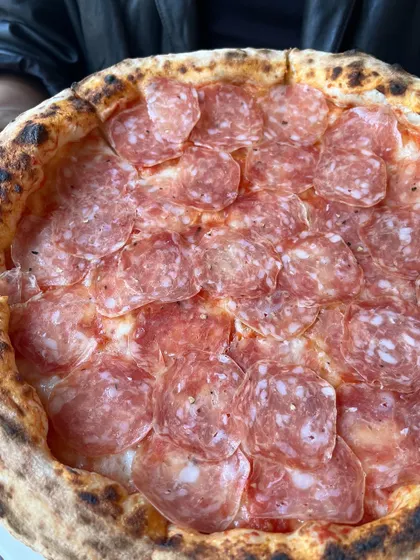 A little gourmet, a lot delicious. Our Truffle Salami pizza is for those who like their pizza with a touch of indulgence.
