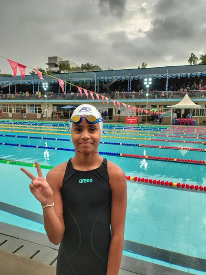 Smrithi Mahesh celebrating her individual gold.