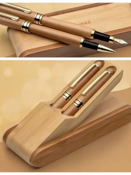 For a more premium writing gift, we offer this elegant bamboo fountain pen and ballpoint pen set, presented in a matching bamboo case. The case can be engraved, making it a memorable gift for executives or special clients.