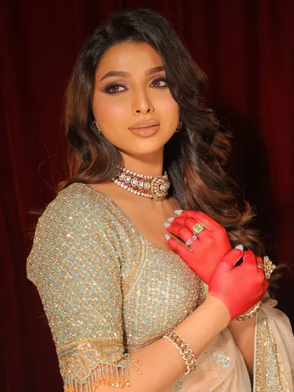 Another shot from the Master Class. The focus is on creating a look that is both glamorous and timeless.