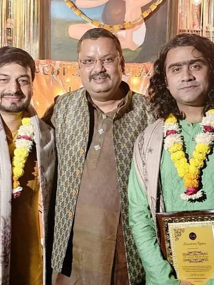 It is my honor to host and collaborate with esteemed artists like Sh. Arnab Bhattacharya and Sh. Kuldeep Mishra. These interactions enrich our Gurukul and expose students to the highest levels of artistry.