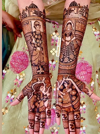 A full bridal mehandi with multiple stories. This design includes portraits of the couple's parents as well as the bride and groom.
