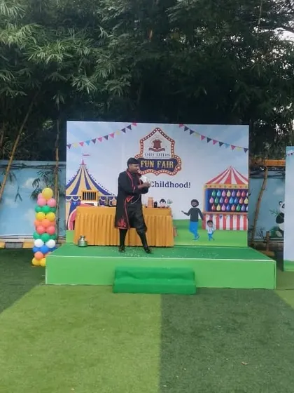 A moment of misdirection during my show at the Orchids Fun Fair. Keeping the audience guessing is a key part of the performance.
