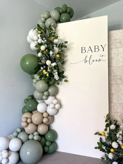 Another look at the green and white "Baby in Bloom" theme. This versatile design can be customized with different colors and flowers to match your preference.