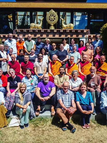 A group photo from our Lam-Rim silent retreat. Even in silence, a strong sense of community forms. Shared smiles and experiences create a bond and a supportive environment for the deep inner work we are all there to do.