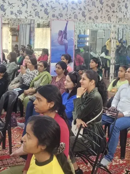 The audience at our "Importance of Spine" workshop. Many people who suffer from back pain due to long working hours find these sessions incredibly beneficial.